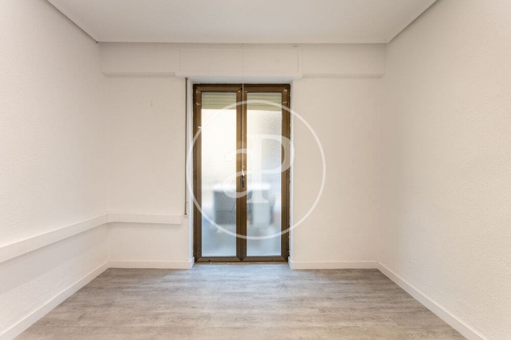 4 soveværelse Lejlighed til leje i Valencia by - € 2.100 (Ref: 9949861)
