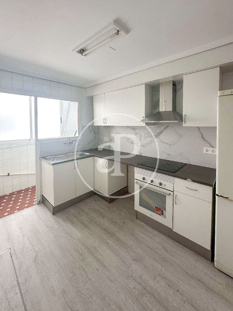4 chambre Appartement à vendre à Castello de la Plana - 158 500 € (Ref: 9949863)