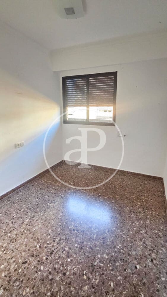 3 bedroom Penthouse for sale in Picassent with pool - € 269,000 (Ref: 9949864)