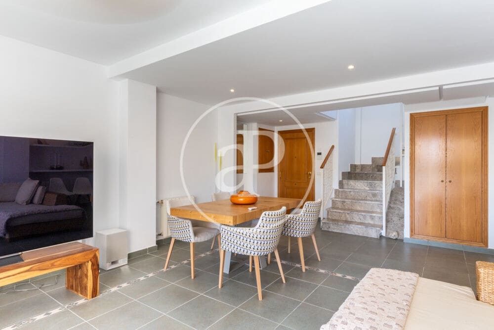 2 soveværelse Penthouse til leje i Betera med swimmingpool garage - € 2.500 (Ref: 9949865)