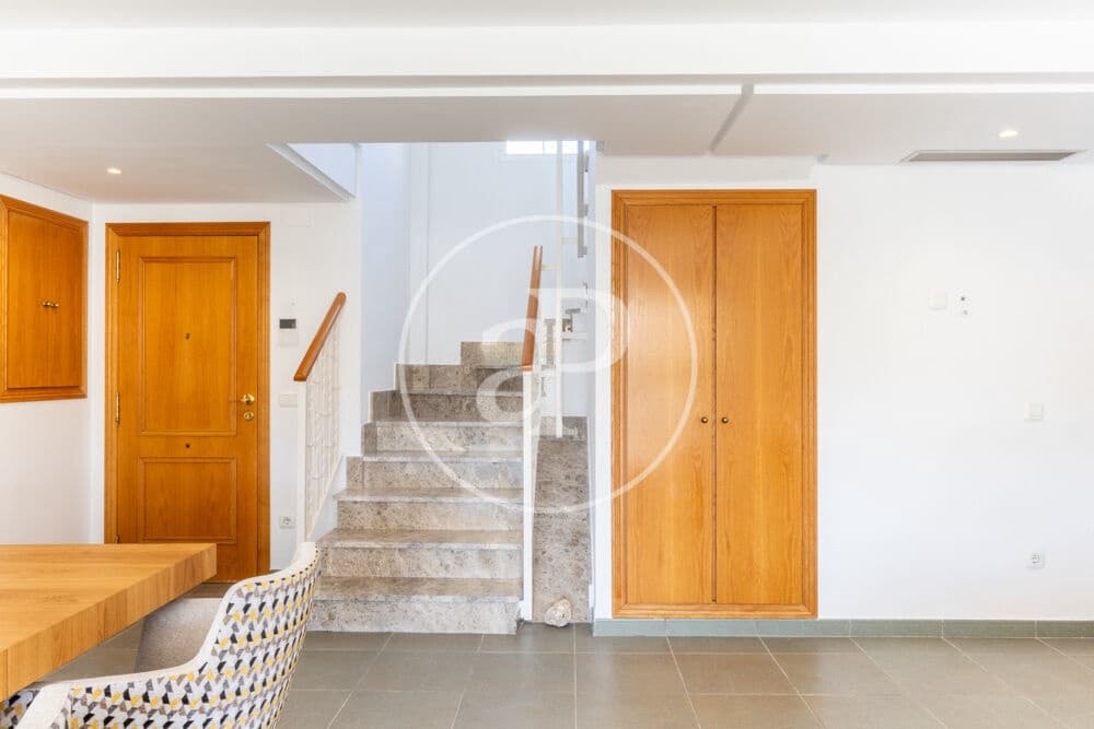 2 soveværelse Penthouse til leje i Betera med swimmingpool garage - € 2.500 (Ref: 9949865)