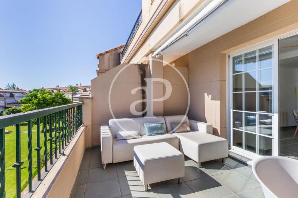 2 soveværelse Penthouse til leje i Betera med swimmingpool garage - € 2.500 (Ref: 9949865)
