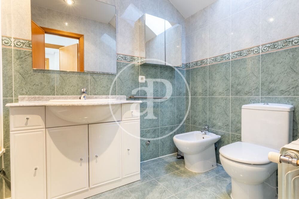 2 soveværelse Penthouse til leje i Betera med swimmingpool garage - € 2.500 (Ref: 9949865)