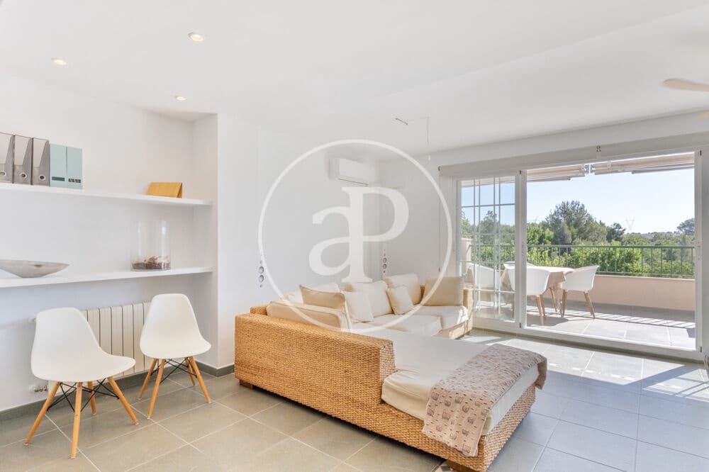 2 soveværelse Penthouse til leje i Betera med swimmingpool garage - € 2.500 (Ref: 9949865)