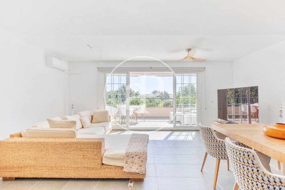 2 soveværelse Penthouse til leje i Betera med swimmingpool garage - € 2.500 (Ref: 9949865)