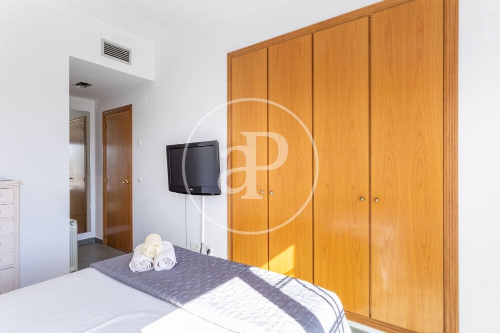 2 soveværelse Penthouse til leje i Betera med swimmingpool garage - € 2.500 (Ref: 9949865)