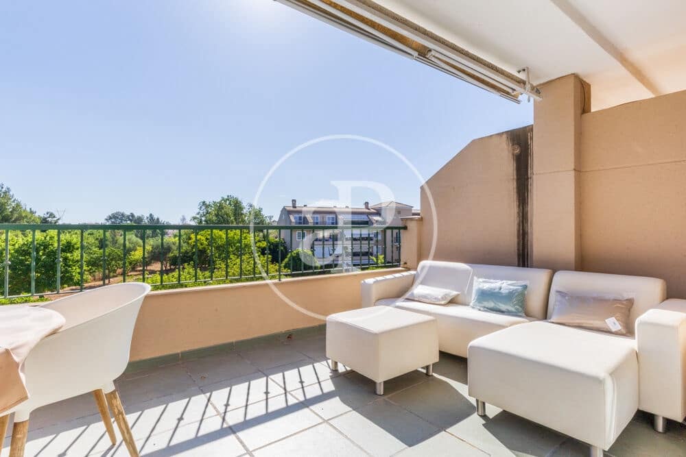 2 soveværelse Penthouse til leje i Betera med swimmingpool garage - € 2.500 (Ref: 9949865)