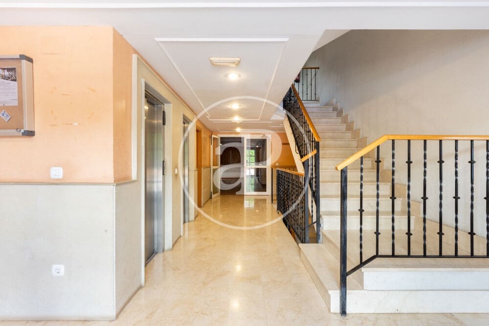 2 soveværelse Penthouse til leje i Betera med swimmingpool garage - € 2.500 (Ref: 9949865)