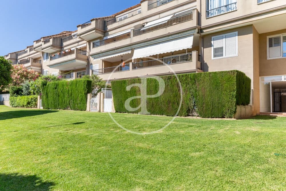 2 soveværelse Penthouse til leje i Betera med swimmingpool garage - € 2.500 (Ref: 9949865)
