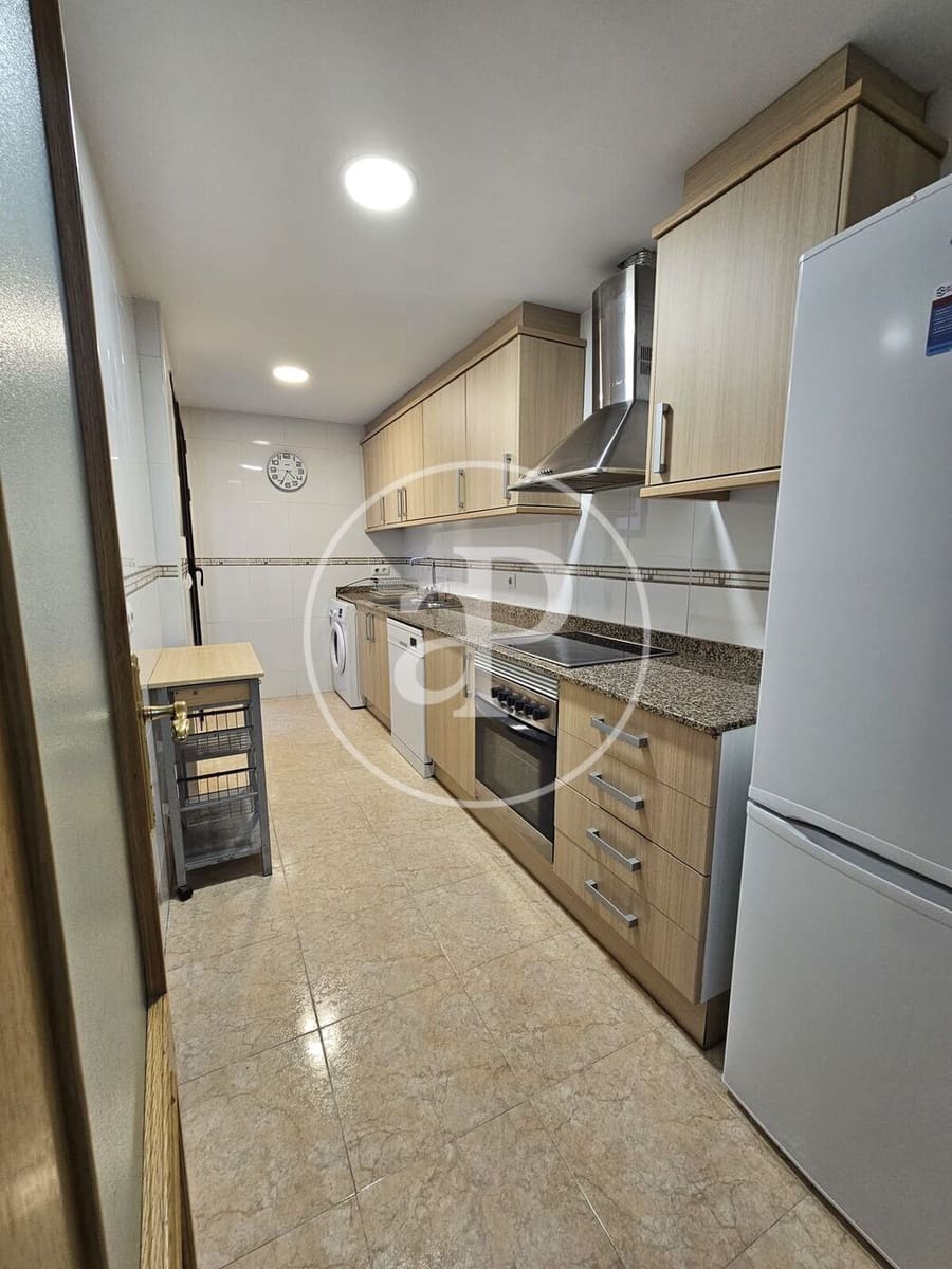 3 soveværelse Lejlighed til leje i Sagunto / Sagunt med swimmingpool garage - € 1.000 (Ref: 9949875)