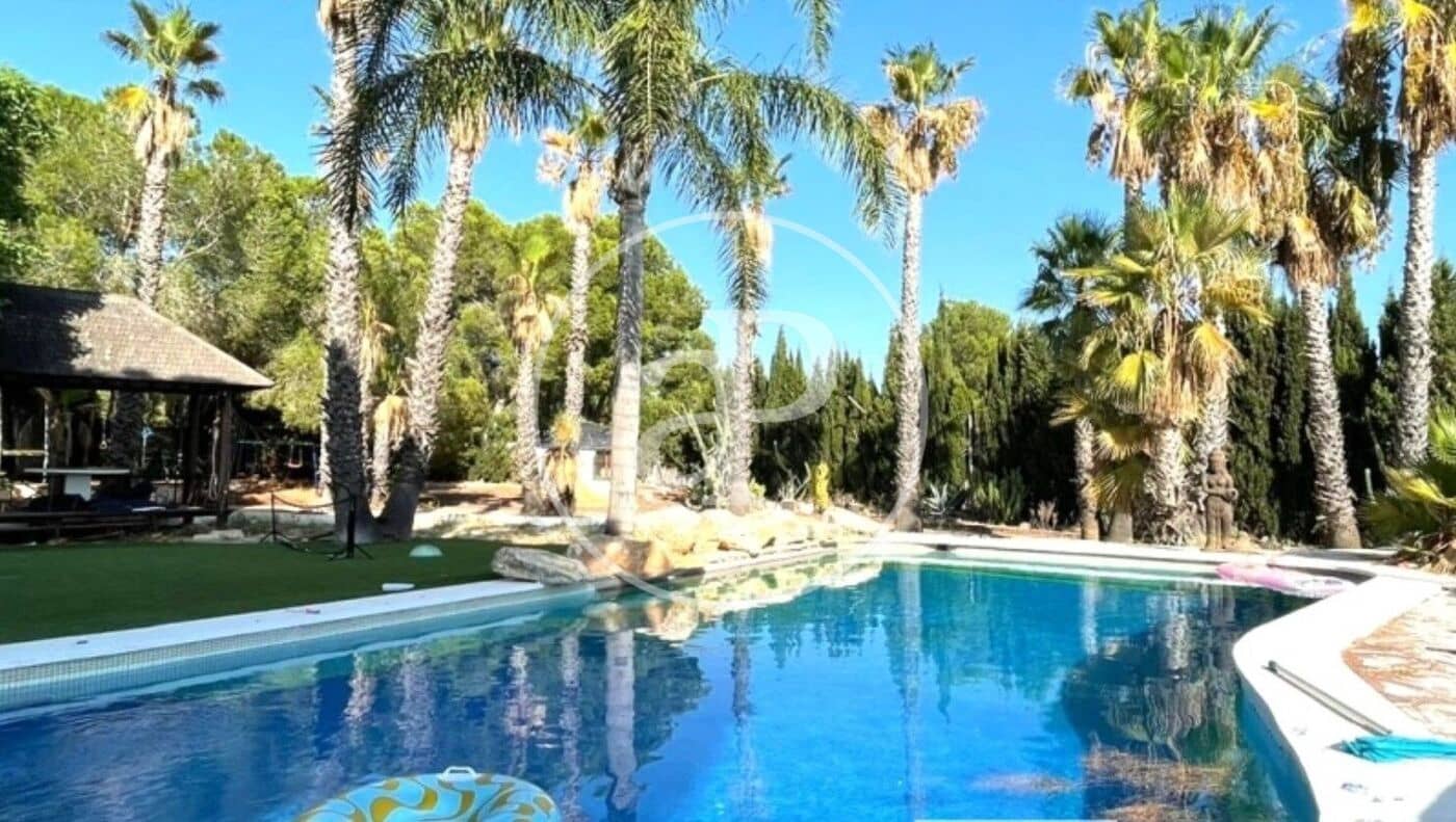 5 sypialnia Willa na sprzedaż w Betera z basenem - 650 000 € (Ref: 9949876)
