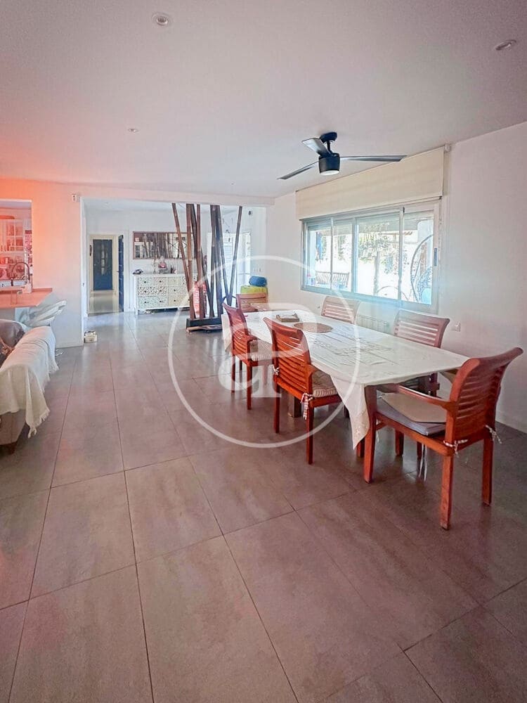 5 bedroom Villa for sale in Betera with pool - € 650,000 (Ref: 9949876)