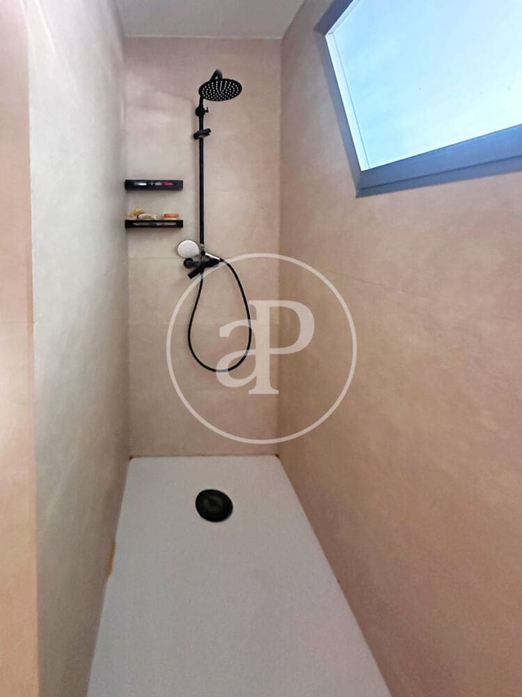 5 bedroom Villa for sale in Betera with pool - € 650,000 (Ref: 9949876)