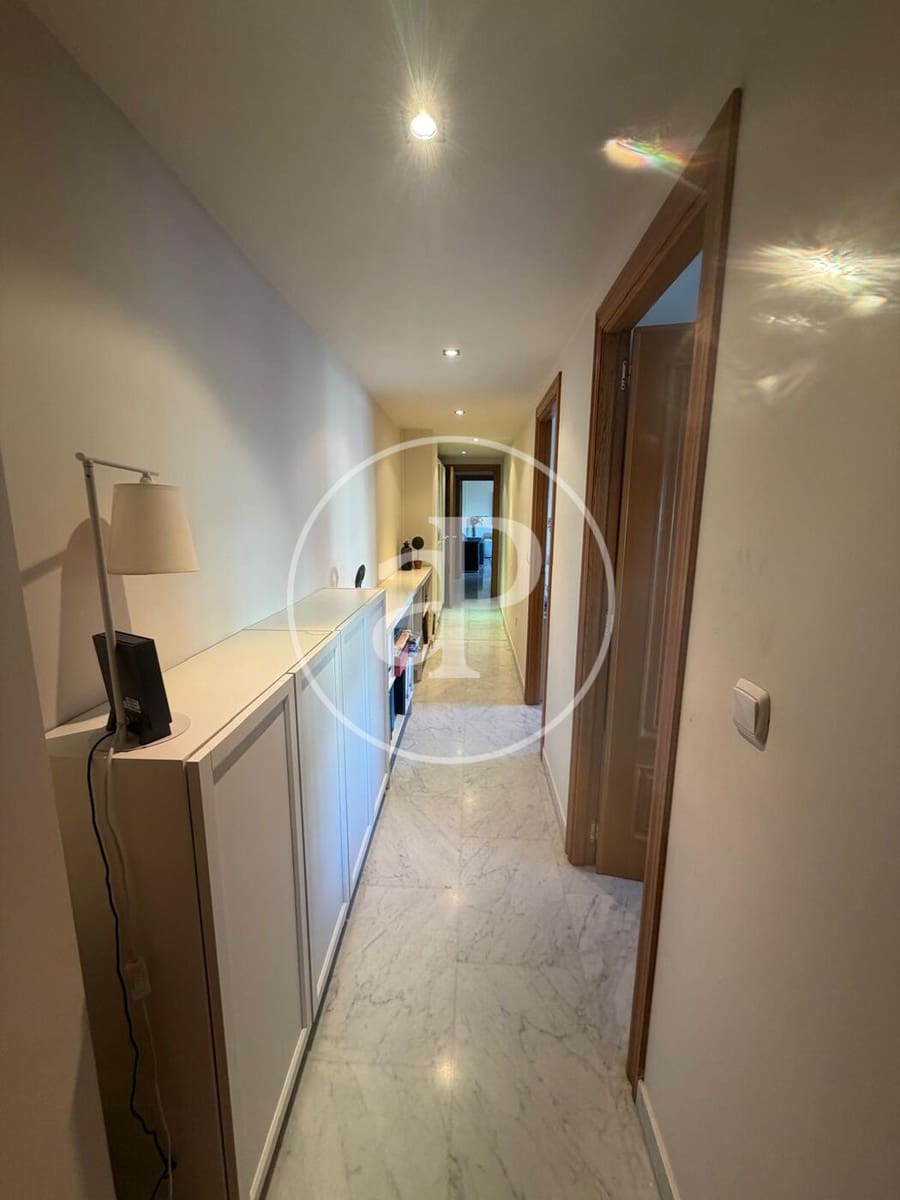 3 soveværelse Lejlighed til leje i Valencia by med garage - € 2.600 (Ref: 9949877)