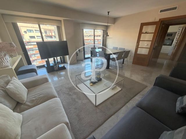 3 soveværelse Lejlighed til leje i Mestalla, Valencia by med garage - € 2.600 (Ref: 9949877)