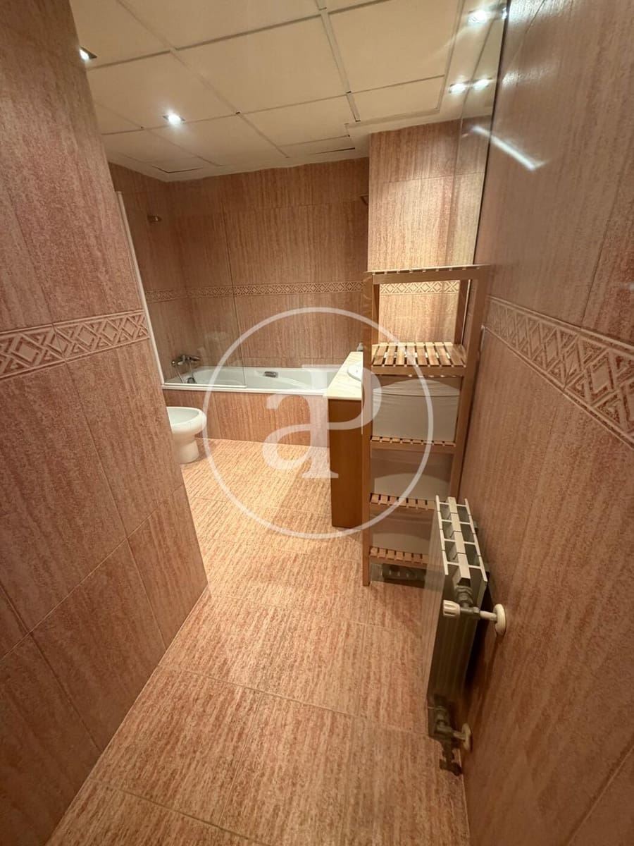 3 soveværelse Lejlighed til leje i Valencia by med garage - € 2.600 (Ref: 9949877)