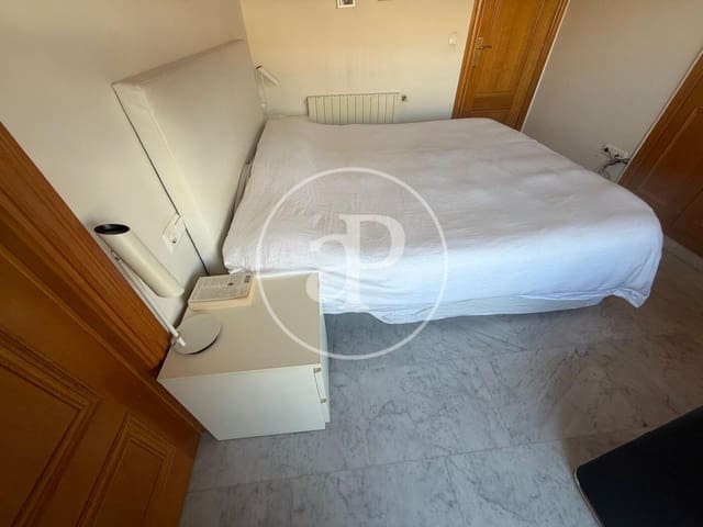3 soveværelse Lejlighed til leje i Mestalla, Valencia by med garage - € 2.600 (Ref: 9949877)