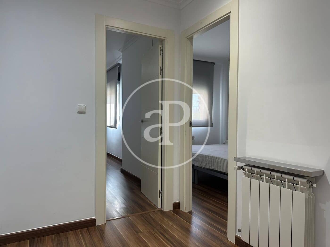 3 quarto Apartamento para arrendar em Arenales del Sol com piscina garagem - 1 800 € (Ref: 9952702)
