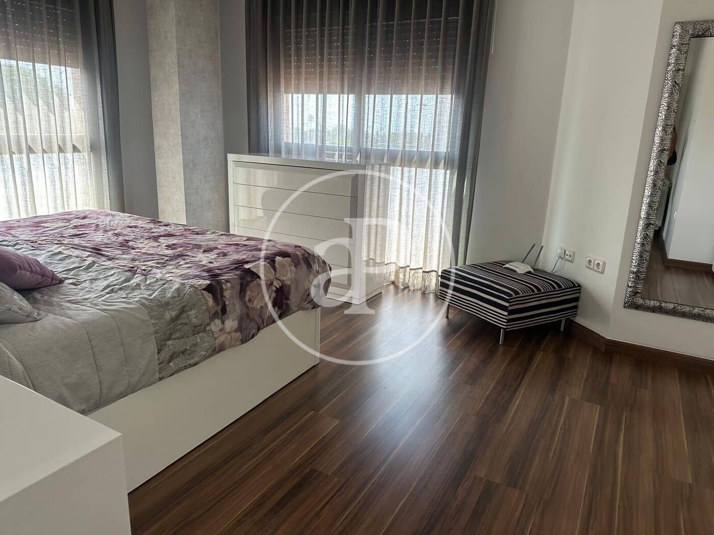 3 quarto Apartamento para arrendar em Arenales del Sol com piscina garagem - 1 800 € (Ref: 9952702)
