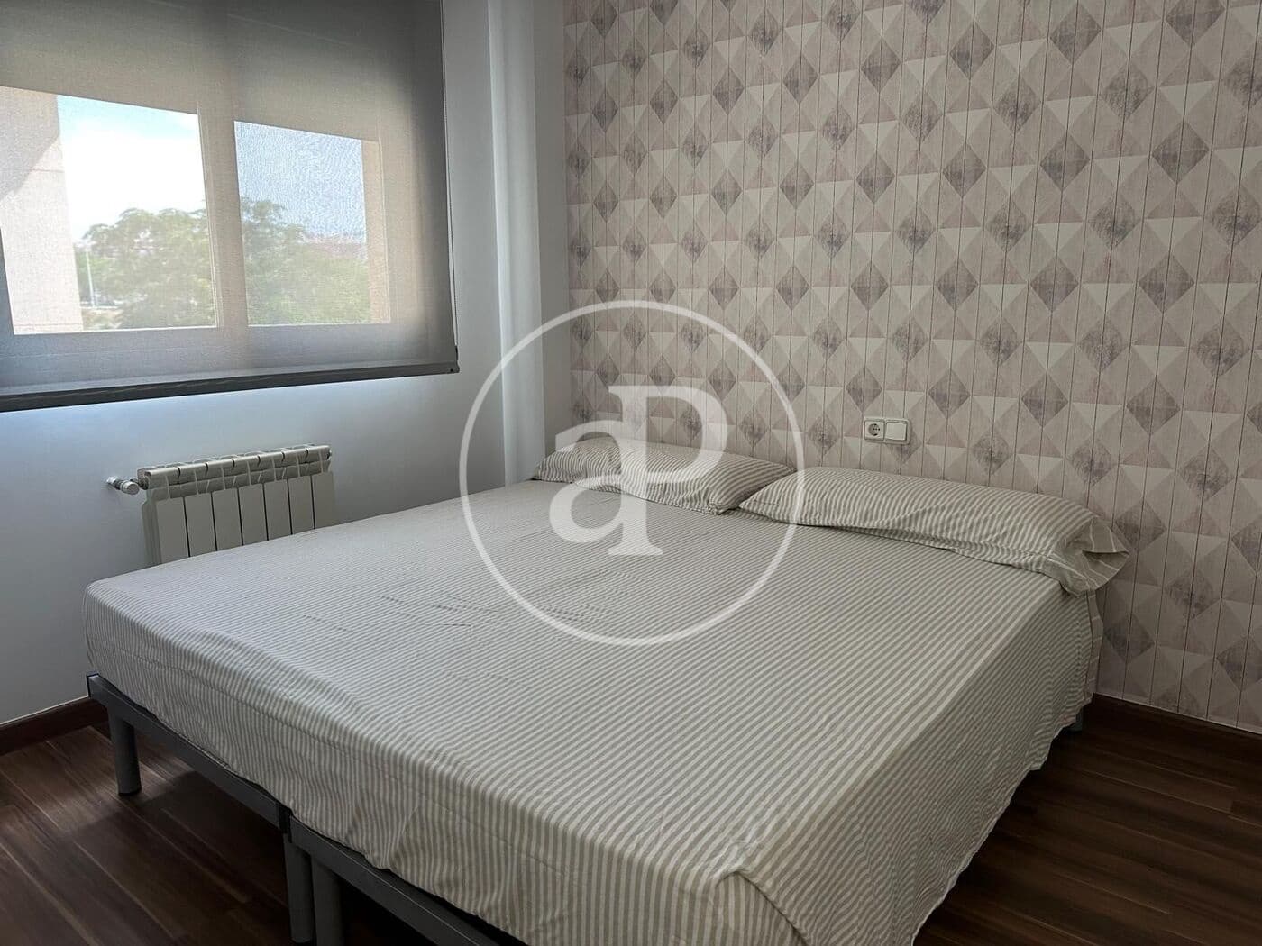 3 quarto Apartamento para arrendar em Arenales del Sol com piscina garagem - 1 800 € (Ref: 9952702)