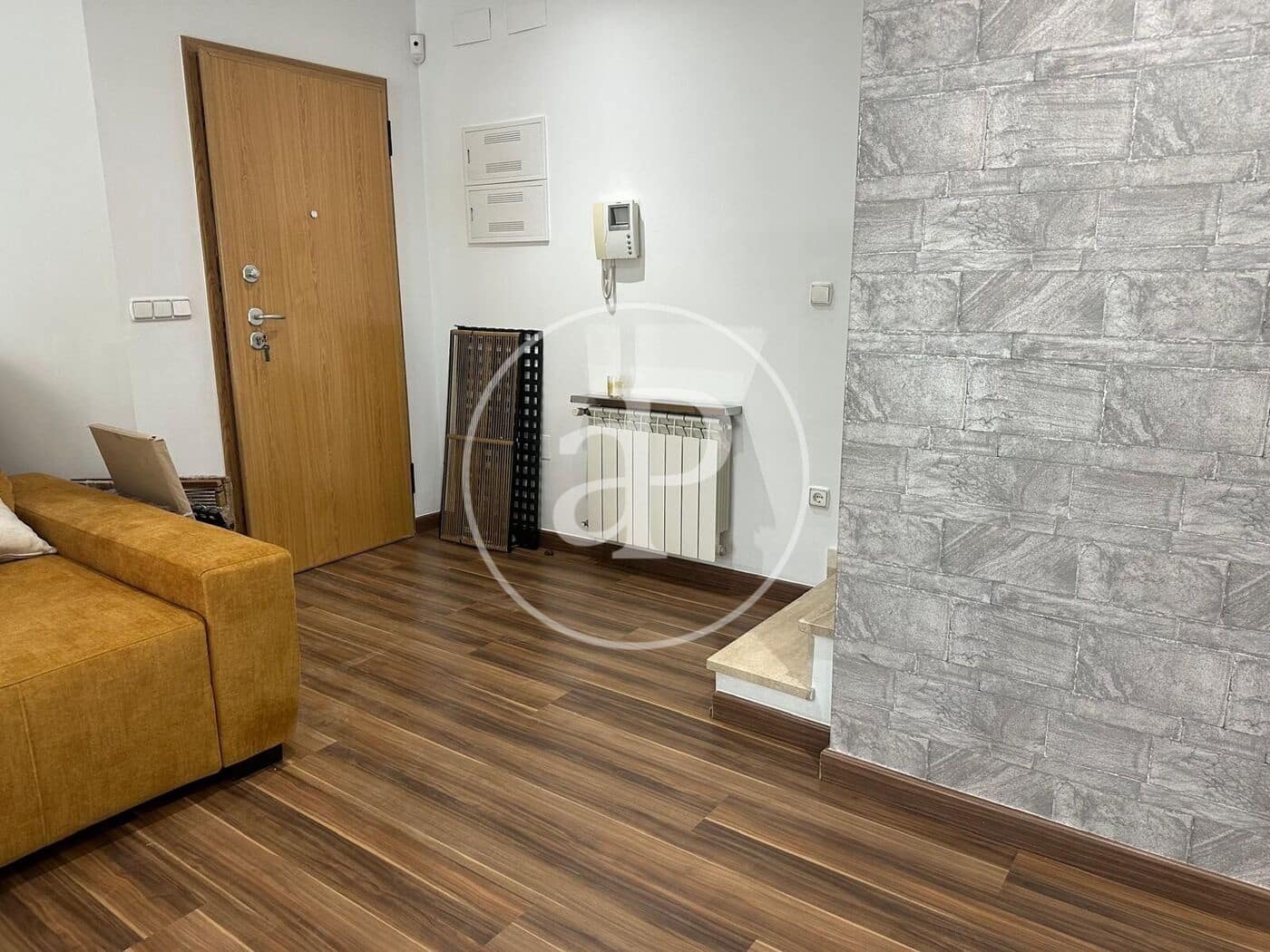 3 quarto Apartamento para arrendar em Arenales del Sol com piscina garagem - 1 800 € (Ref: 9952702)