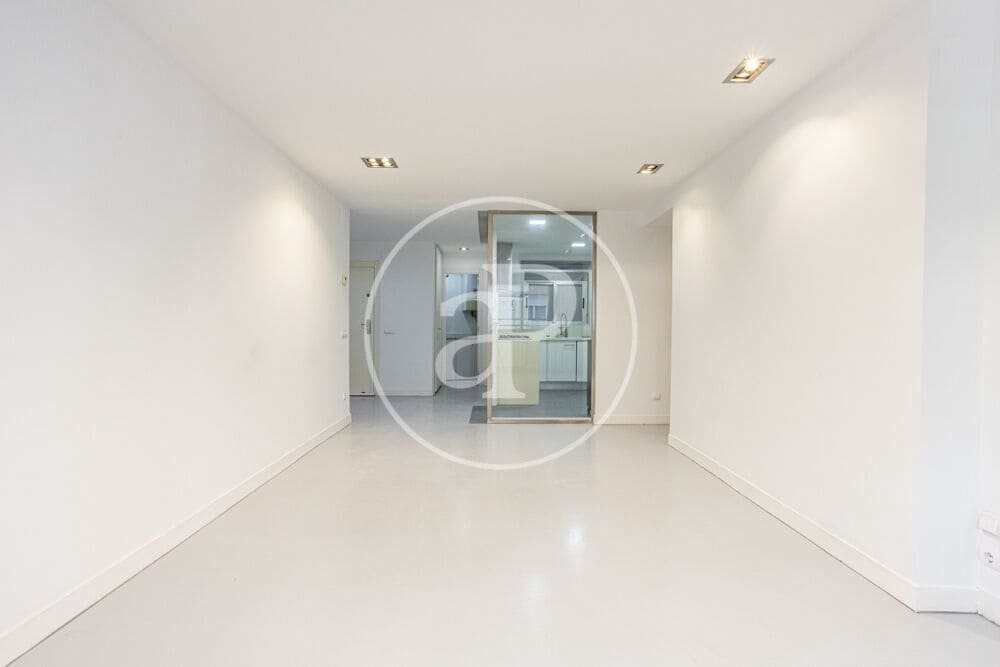 3 bedroom Apartment for rent in Valencia city with garage - € 2,000 (Ref: 9952703)