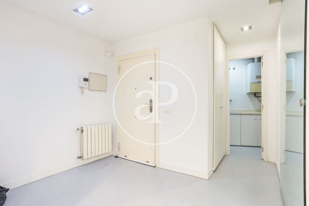 3 bedroom Apartment for rent in Valencia city with garage - € 2,000 (Ref: 9952703)
