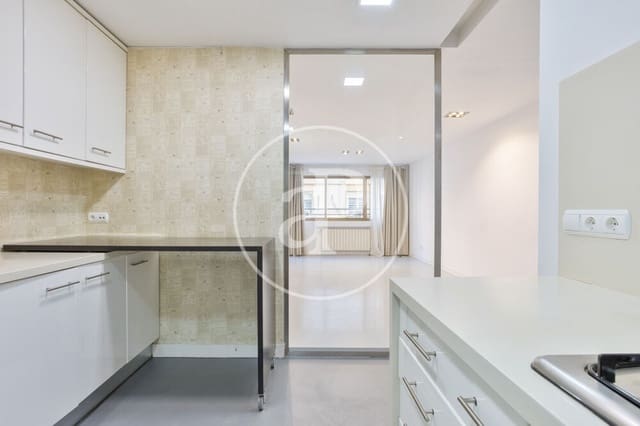 3 camera da letto Appartamento da affittare in Mestalla, Valencia città con garage - 2.000 € (Rif: 9952703)