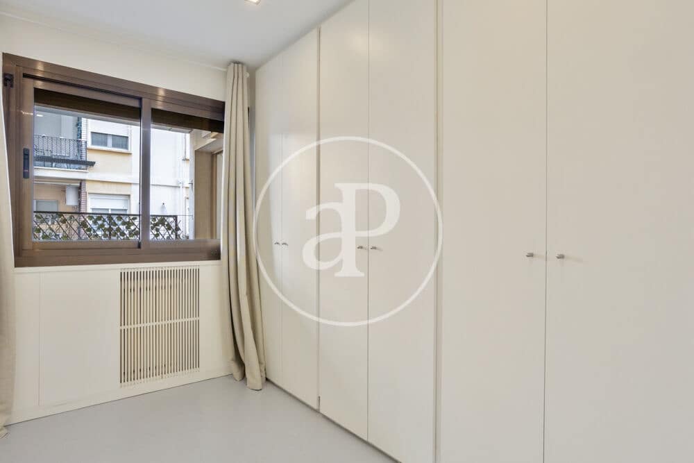 3 bedroom Apartment for rent in Valencia city with garage - € 2,000 (Ref: 9952703)