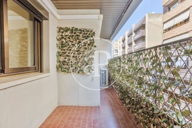 3 camera da letto Appartamento da affittare in Mestalla, Valencia città con garage - 2.000 € (Rif: 9952703)