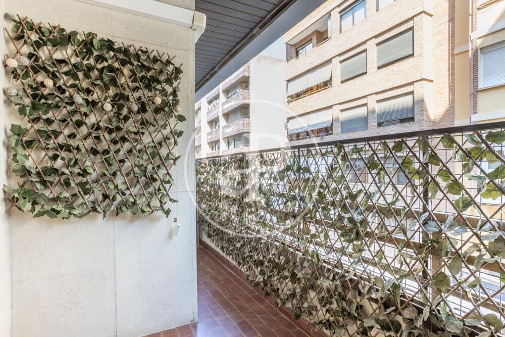 3 bedroom Apartment for rent in Valencia city with garage - € 2,000 (Ref: 9952703)