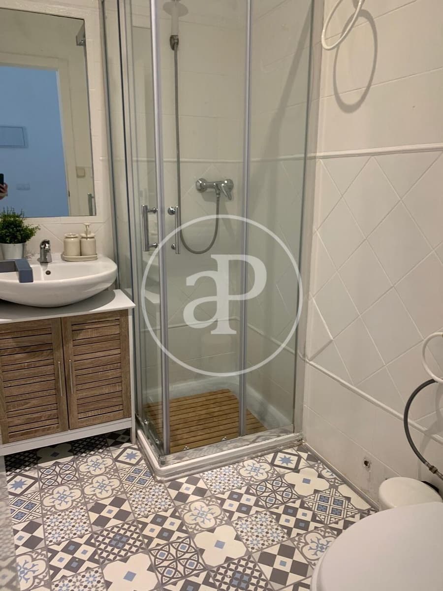 1 makuuhuone Huoneisto vuokrattavana paikassa Valencia kaupunki - 1 250 € (Ref: 9954292)