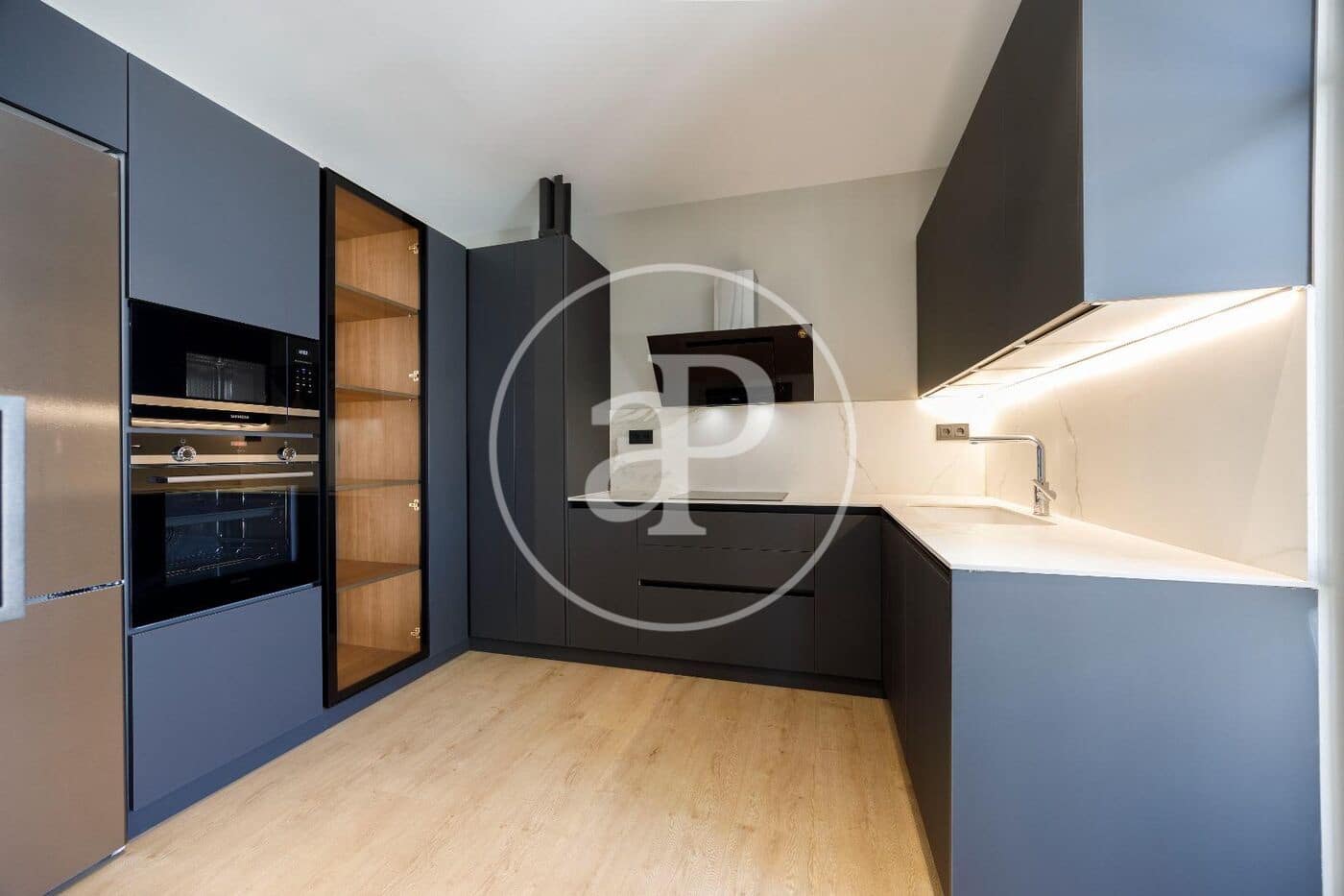 3 soveværelse Lejlighed til leje i Valencia by - € 4.000 (Ref: 9954294)