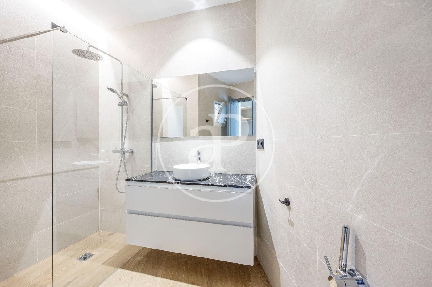 3 soveværelse Lejlighed til leje i Valencia by - € 4.000 (Ref: 9954294)