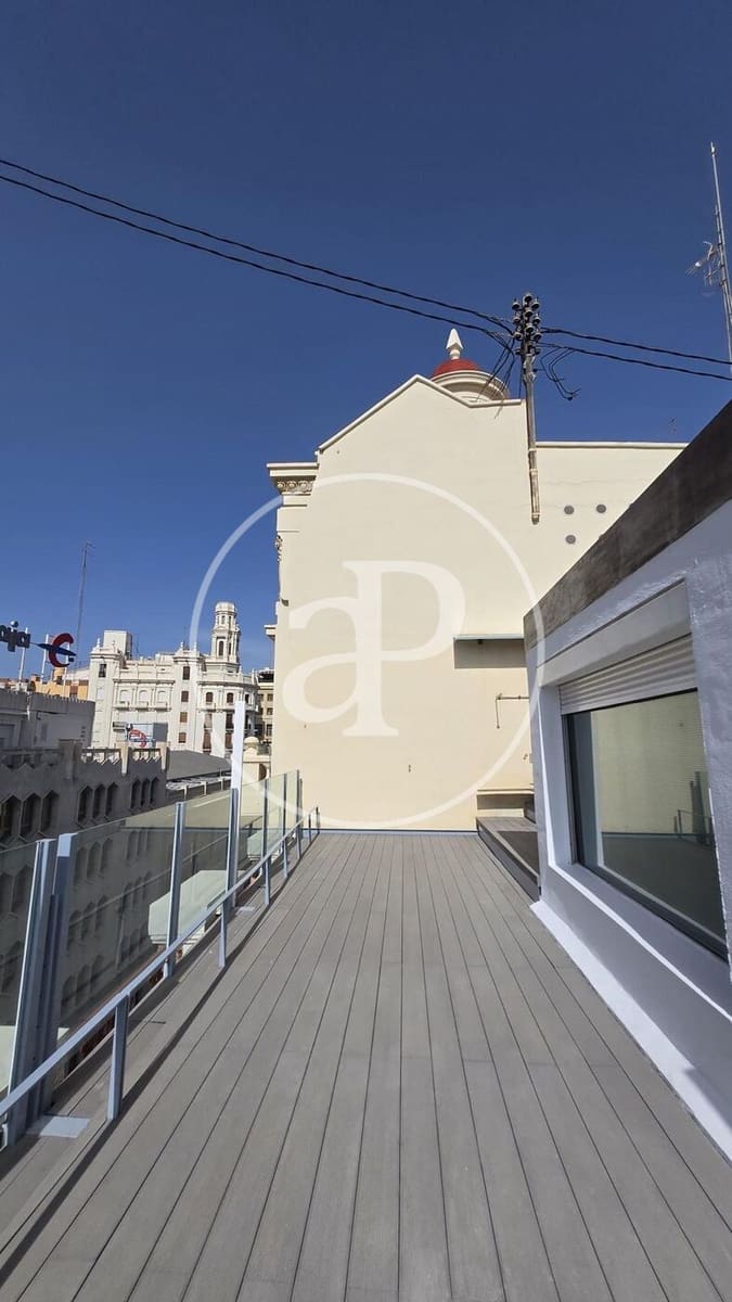 4 makuuhuone Huoneisto vuokrattavana paikassa Valencia kaupunki mukana 
autotalli - 3 300 € (Ref: 9958045)