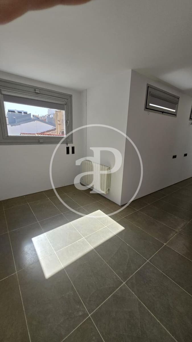 4 makuuhuone Huoneisto vuokrattavana paikassa Valencia kaupunki mukana 
autotalli - 3 300 € (Ref: 9958045)