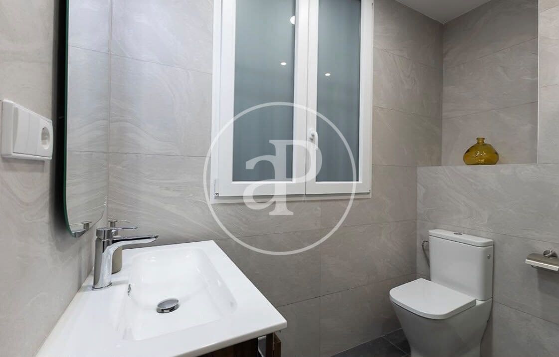 1 quarto Apartamento para arrendar em Valencia cidade - 2 000 € (Ref: 9958046)