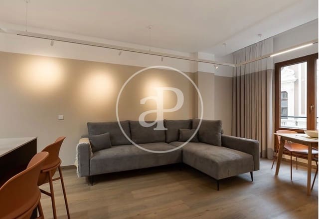 1 sovrum Lägenhet att hyra i El Pla del Remei, Valencia stad - 2 000 € (Ref: 9958046)