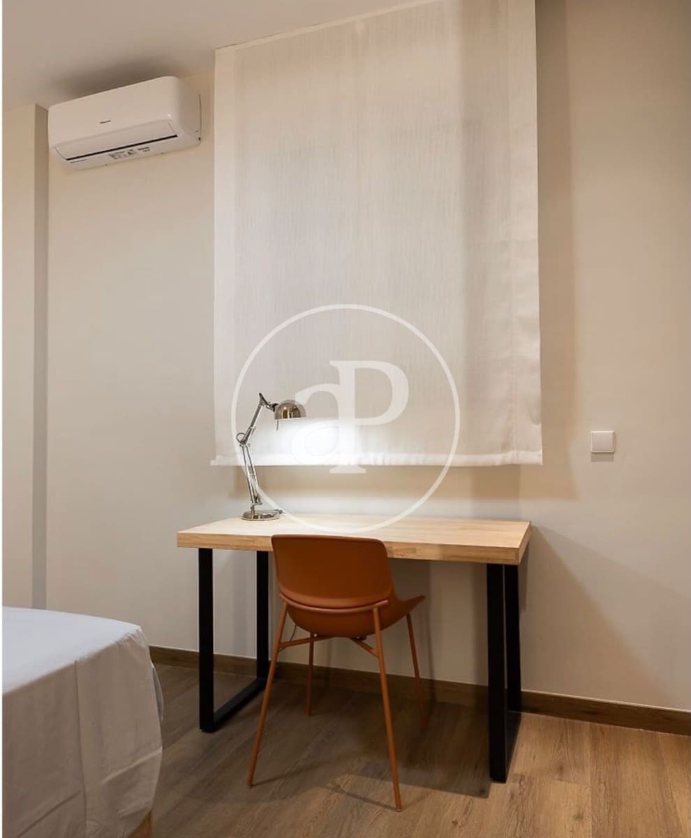 1 quarto Apartamento para arrendar em Valencia cidade - 2 000 € (Ref: 9958046)