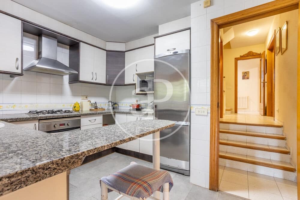 4 bedroom Villa for sale in Castello de la Plana with pool - € 440,000 (Ref: 9959839)