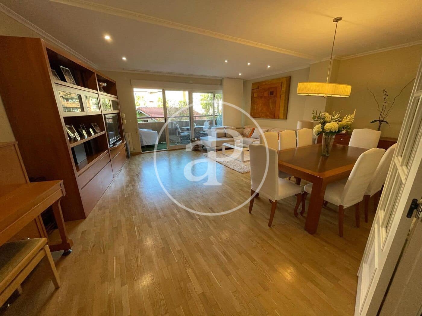 3 sypialnia Apartament do wynajęcia w Miasto Walencja z garażem - 2 300 € (Ref: 9959840)
