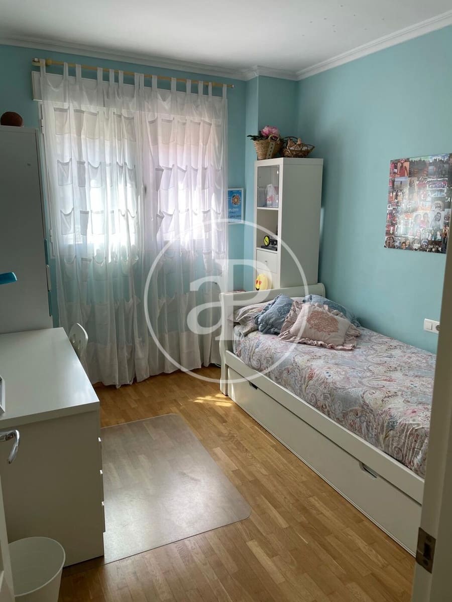 3 sypialnia Apartament do wynajęcia w Miasto Walencja z garażem - 2 300 € (Ref: 9959840)