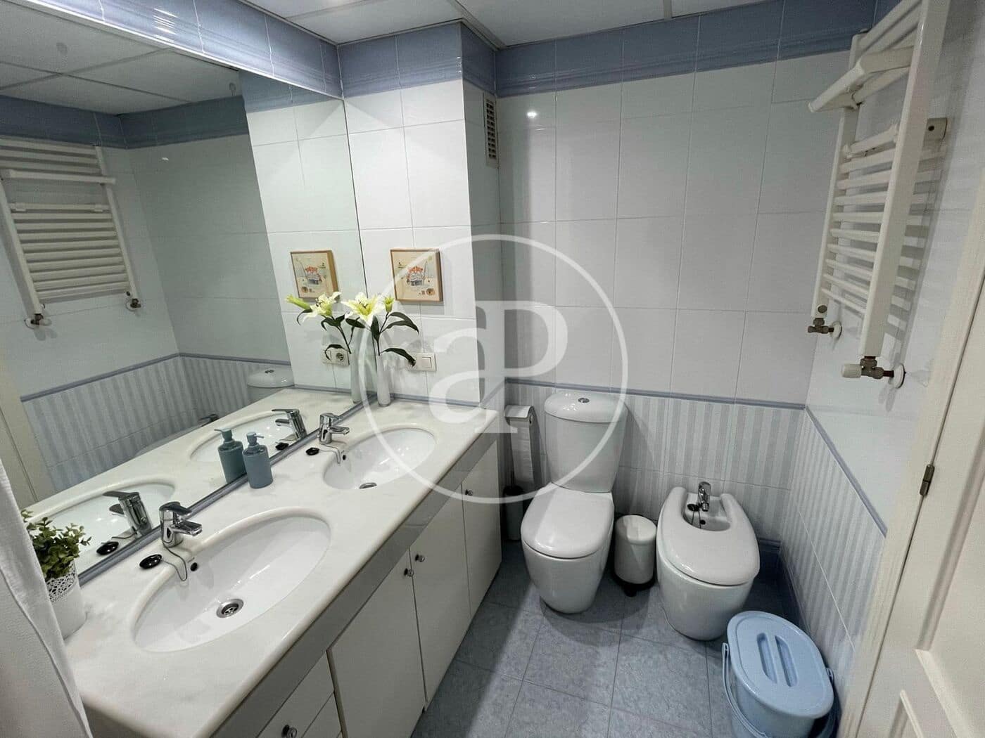 3 sypialnia Apartament do wynajęcia w Miasto Walencja z garażem - 2 300 € (Ref: 9959840)