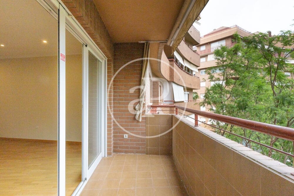3 bedroom Apartment for rent in Valencia city with garage - € 2,300 (Ref: 9959840)