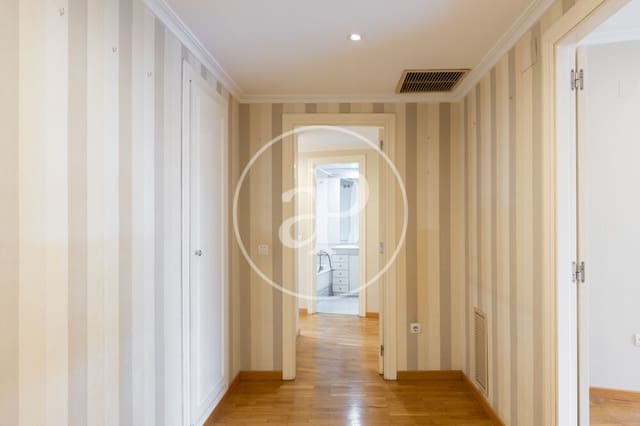 3 sypialnia Apartament do wynajęcia w Mestalla, Miasto Walencja z garażem - 2 300 € (Ref: 9959840)