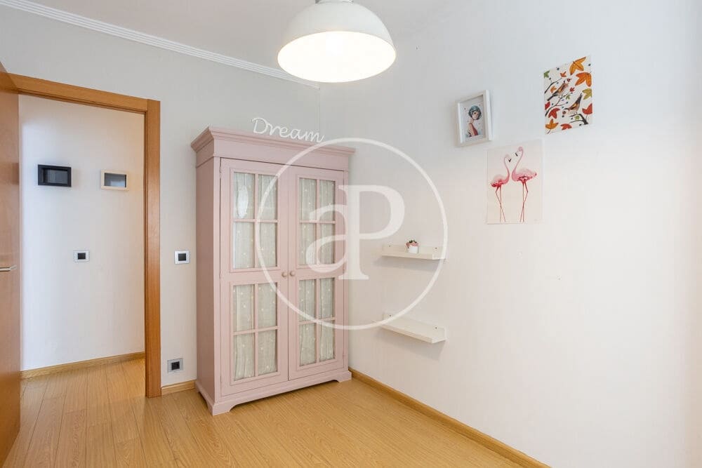 4 camera da letto Appartamento da affittare in Valencia citta - 1.800 € (Rif: 9959841)