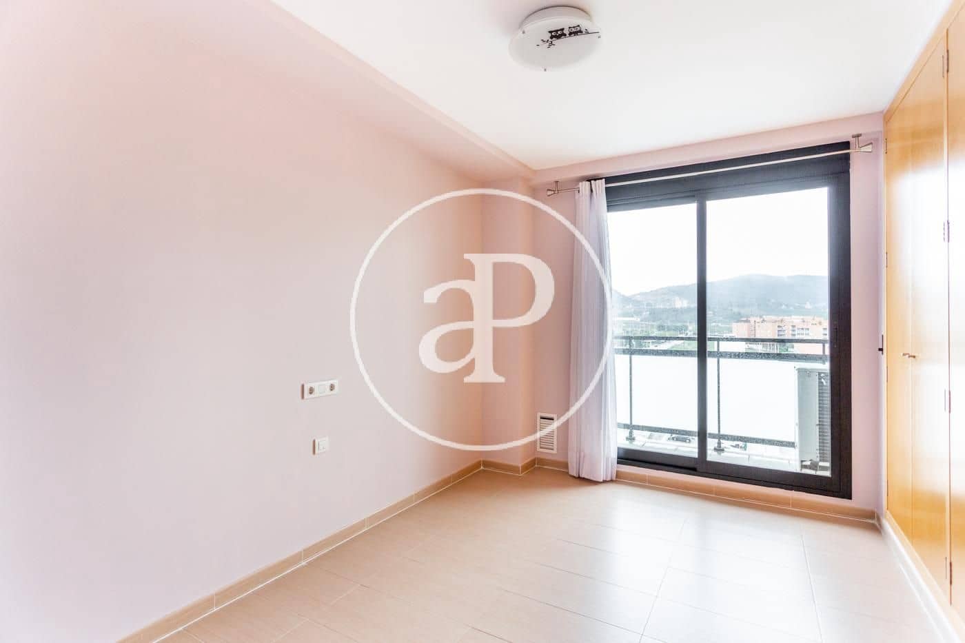 3 bedroom Apartment for rent in Sagunto / Sagunt with pool - € 1,900 (Ref: 9959842)