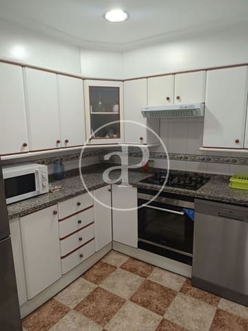 4 soveværelse Lejlighed til leje i Malilla, Valencia by med garage - € 1.400 (Ref: 9959843)