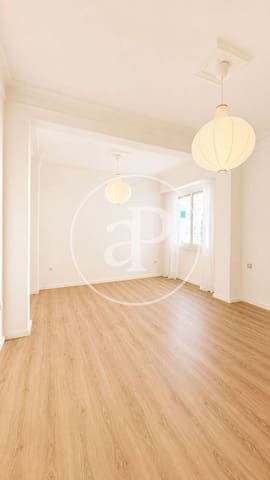 4 soveværelse Lejlighed til leje i Arrancapins, Valencia by - € 1.750 (Ref: 9962774)