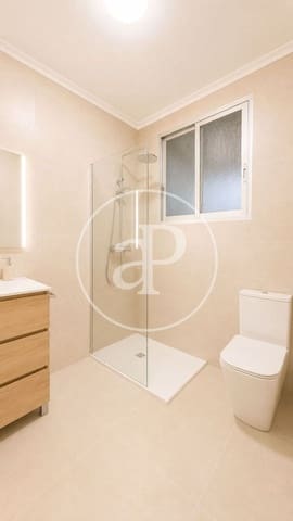 4 soveværelse Lejlighed til leje i Arrancapins, Valencia by - € 1.750 (Ref: 9962774)